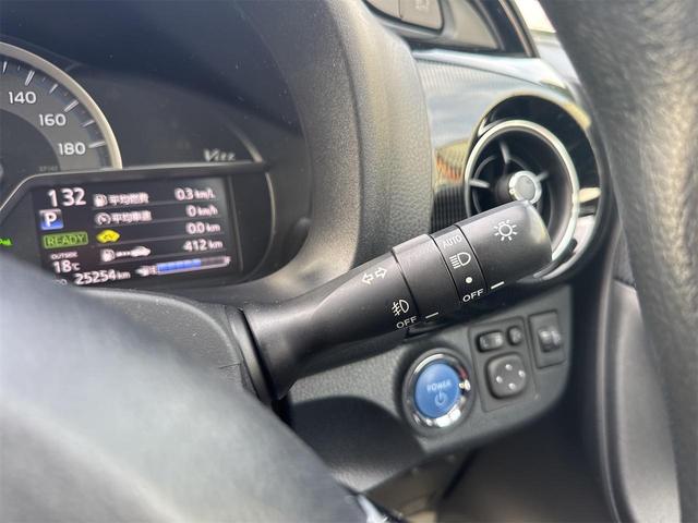 ヴィッツ ハイブリッドF セーフティーエディションII 純正ナビ・TV・トヨタセーフティセンス・ドライブレコーダー・プッシュスタート・スマートキー・ETC(21枚目)