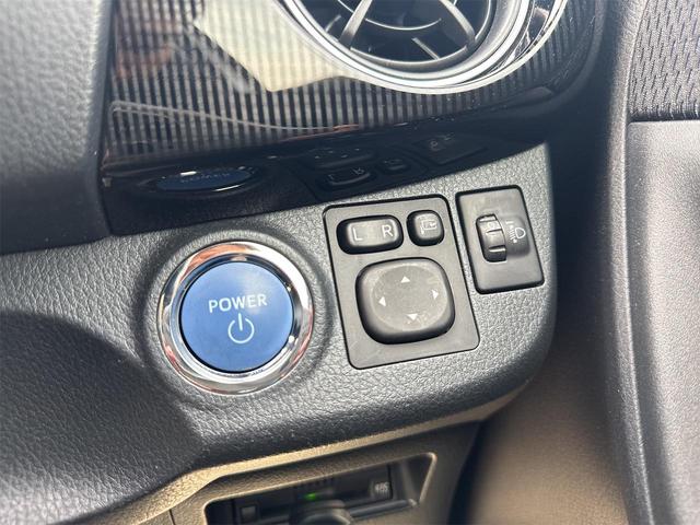 ヴィッツ ハイブリッドF セーフティーエディションII 純正ナビ・TV・トヨタセーフティセンス・ドライブレコーダー・プッシュスタート・スマートキー・ETC(23枚目)