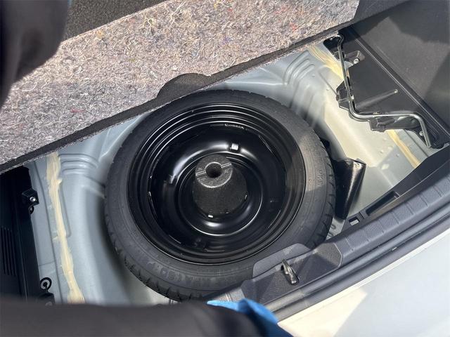 ヴィッツ ハイブリッドF セーフティーエディションII 純正ナビ・TV・トヨタセーフティセンス・ドライブレコーダー・プッシュスタート・スマートキー・ETC(36枚目)