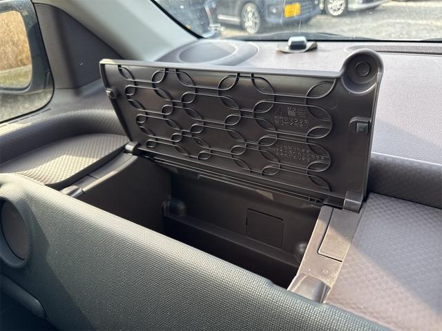 スペイド Ｇ　ワンオーナー車・ナビ・フルセグＴＶ・バックカメラ・モデリスタエアロ・ＨＩＤヘッドライト・オートライト・プッシュスタート・シートヒーター（14枚目）