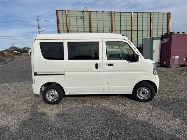 エブリイ ＰＡリミテッド　ラジオ・パートタイム４ＷＤ・アイドリングストップ（3枚目）