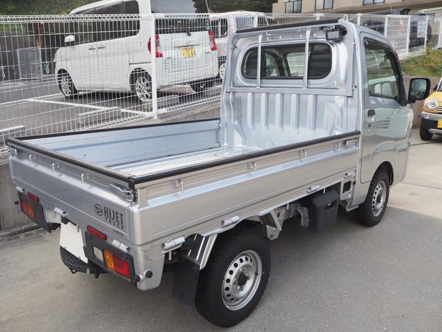 ハイゼットトラック スタンダード　農用スペシャルＳＡＩＩＩｔ　スマートアシスト／衝突警報機能（対車両・対歩行者）／衝突回避支援ブレーキ機能（対車両・対歩行者）／ブレーキ制御付誤発進制御機能（前方・後方）／車線逸脱警報機能／スーパーデフロック／ドライブレコーダー（5枚目）