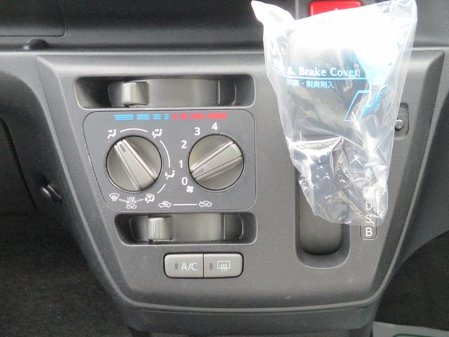 オートマ！誰でも違和感なく使えますね！セカンドカーにもお勧め出来る一台です♪