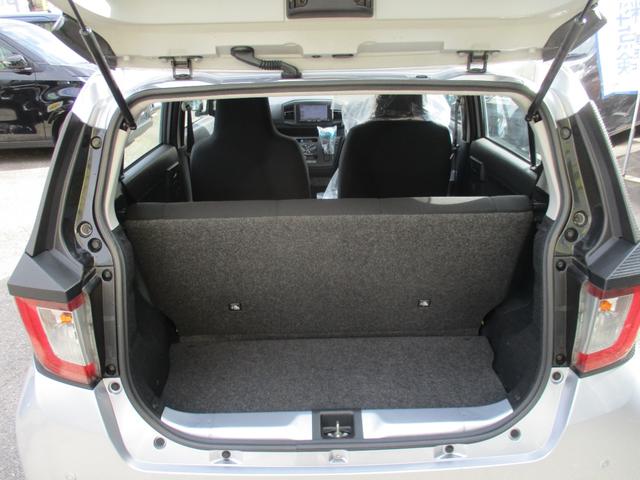 ラゲッジルーム！汚れやすい場所ですが、クリーニング済みですのでご安心ください！