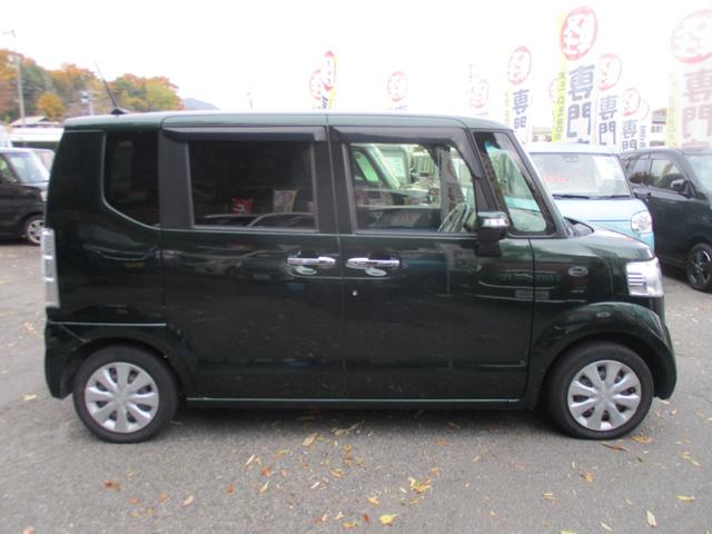 Ｎ－ＢＯＸ Ｇ　ＳＳパッケージ　純正フルセグナビ　衝突被害軽減システム　バックカメラ　ＥＴＣ　ステアリングリモコン　両側電動スライドドア　ＨＩＤ　プッシュスタート　オートライト　オートエアコン　　シートヒーター　内外装クリーニング（4枚目）