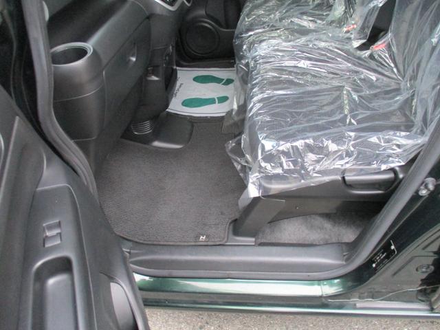 Ｎ－ＢＯＸ Ｇ　ＳＳパッケージ　純正フルセグナビ　衝突被害軽減システム　バックカメラ　ＥＴＣ　ステアリングリモコン　両側電動スライドドア　ＨＩＤ　プッシュスタート　オートライト　オートエアコン　　シートヒーター　内外装クリーニング（13枚目）