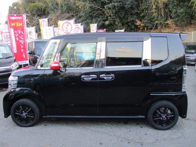 N-BOXカスタム G SSブラックスタイルパッケージ 社外フルセグナビ バックカメラ ETC 両側パワースライドドア プッシュスタート スマートキー ベンチシート HIDヘッドライト オートライト ベンチシート シートヒーター 内外装クリーニング(5枚目)