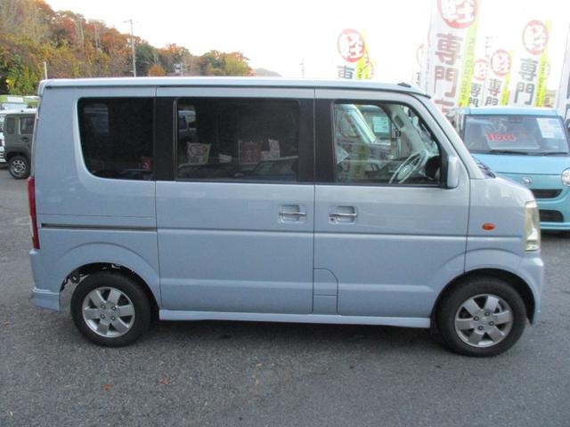 エブリイワゴン PZターボ 社外オーディオ ターボ車 ETC 左側パワースライドドア 両側スライドドア 電動格納ミラー キーレス オートエアコン フルフラットシート 内外装クリーニング 衝突安全ボディ 盗難防止システム(4枚目)