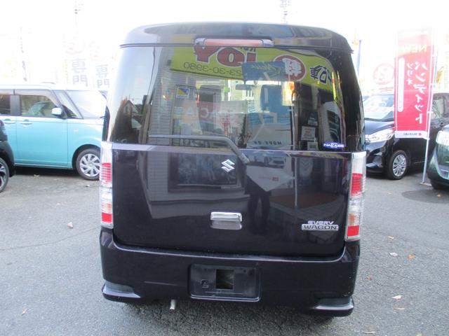 エブリイワゴン PZターボ 社外オーディオ ターボ車 左側電動スライドドア 両側スライドドア キーレス フルフラットシート オートエアコン 電動格納ミラー 内外装クリーニング 衝突安全ボディ 盗難防止システム(3枚目)