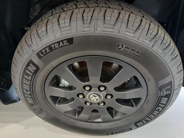 ランドクルーザー250 ZXファーストエディション JAOSフロントバンパーガード(LED付)&スキッドプレートIII 12.3型DA JBLプレミアムサウンド サンルーフ ルーフレール デジタルインナーミラー 丸目LEDヘッド 18インチAW(20枚目)