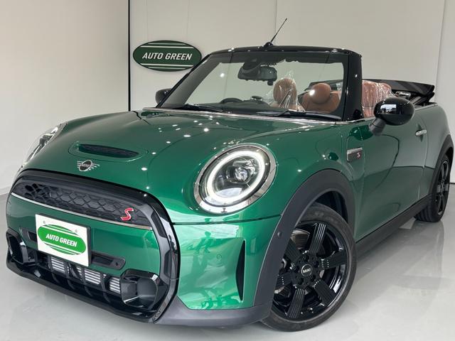 ＭＩＮＩ クーパーＳ　コンバーチブル　クラシック・トリム　茶革シート　シートヒーター　インテリジェントセーフティ　純正ディスプレイオーディオ　バックカメラ　ＥＴＣ　社外デジタルインナーミラー　ＬＥＤヘッドライト　純正１７インチアロイホイール（2枚目）