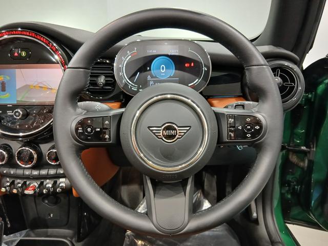 ＭＩＮＩ クーパーＳ　コンバーチブル　クラシック・トリム　茶革シート　シートヒーター　インテリジェントセーフティ　純正ディスプレイオーディオ　バックカメラ　ＥＴＣ　社外デジタルインナーミラー　ＬＥＤヘッドライト　純正１７インチアロイホイール（37枚目）