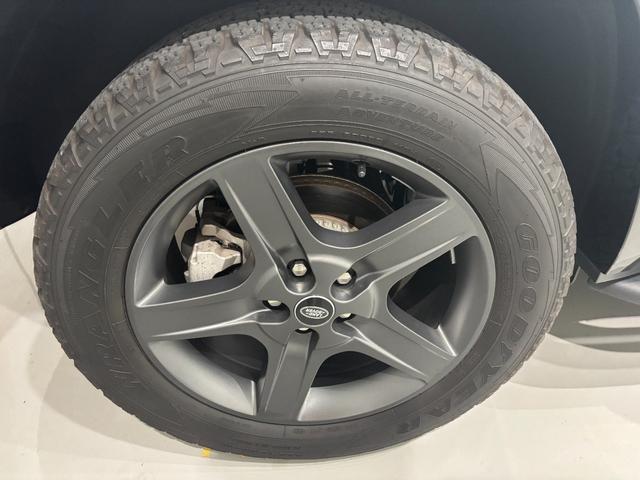 ディフェンダー ９０Ｘ－ダイナミックＳＥ　Ｐ３００　パノラマルーフ　ＭＥＲＩＤＥＡＮサウンド　エアサス　シートヒーター　ベンチレーション　ＣＯＯＬＢＯＸ　全方位カメラ　前後ドラレコ　サイドステップ　メモリー機能付きパワーシート　純正２０インチＡＷ（18枚目）