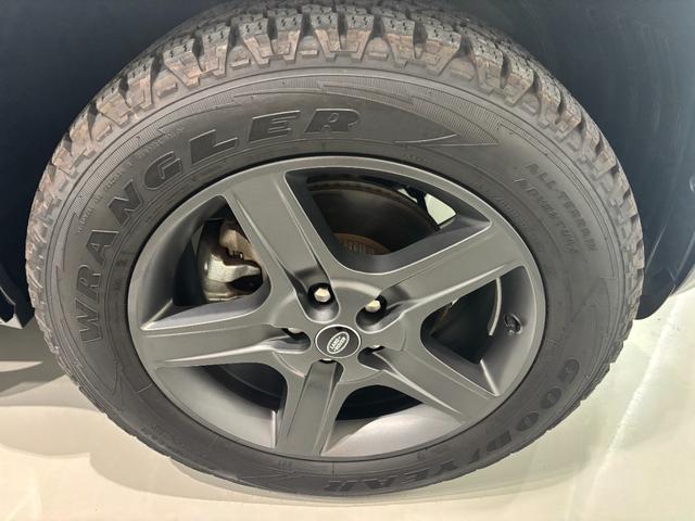 ディフェンダー ９０Ｘ－ダイナミックＳＥ　Ｐ３００　パノラマルーフ　ＭＥＲＩＤＥＡＮサウンド　エアサス　シートヒーター　ベンチレーション　ＣＯＯＬＢＯＸ　全方位カメラ　前後ドラレコ　サイドステップ　メモリー機能付きパワーシート　純正２０インチＡＷ（19枚目）