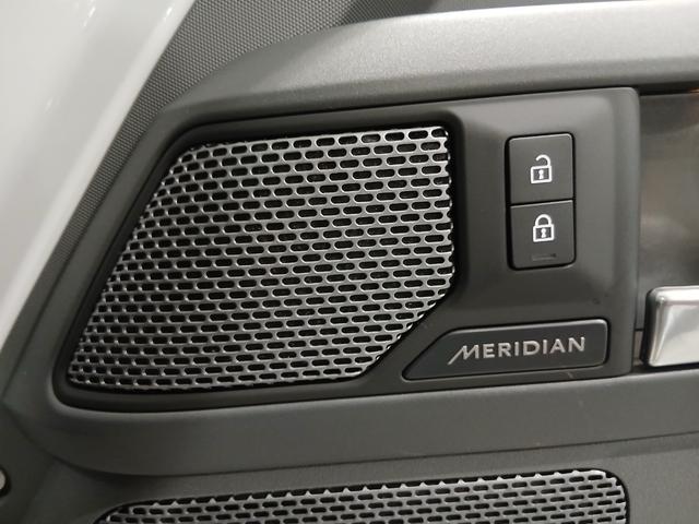 ディフェンダー ９０Ｘ－ダイナミックＳＥ　Ｐ３００　パノラマルーフ　ＭＥＲＩＤＥＡＮサウンド　エアサス　シートヒーター　ベンチレーション　ＣＯＯＬＢＯＸ　全方位カメラ　前後ドラレコ　サイドステップ　メモリー機能付きパワーシート　純正２０インチＡＷ（29枚目）