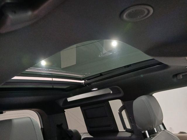 ディフェンダー ９０Ｘ－ダイナミックＳＥ　Ｐ３００　パノラマルーフ　ＭＥＲＩＤＥＡＮサウンド　エアサス　シートヒーター　ベンチレーション　ＣＯＯＬＢＯＸ　全方位カメラ　前後ドラレコ　サイドステップ　メモリー機能付きパワーシート　純正２０インチＡＷ（49枚目）