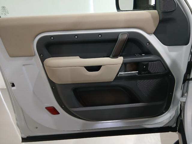 ディフェンダー ９０Ｘ－ダイナミックＳＥ　Ｐ３００　パノラマルーフ　ＭＥＲＩＤＥＡＮサウンド　エアサス　シートヒーター　ベンチレーション　ＣＯＯＬＢＯＸ　全方位カメラ　前後ドラレコ　サイドステップ　メモリー機能付きパワーシート　純正２０インチＡＷ（52枚目）
