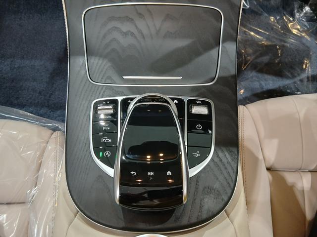 Ｅクラス 　ブルメスターサウンドシステム　３６０°カメラ　レザーパッケージ　ブルー×ベージュ内装　純正１９インチアルミホイール　エアバランスパッケージ　パフュームアトマイザー　シートヒーター　パワーシート（46枚目）