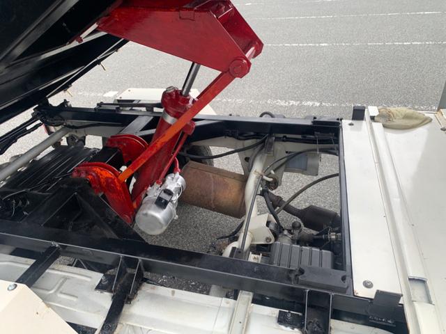 清掃ダンプ 4WD 5速マニュアル エアコンパワステ車検6年2月 ショートホイールベース 構造変更済み(12枚目)