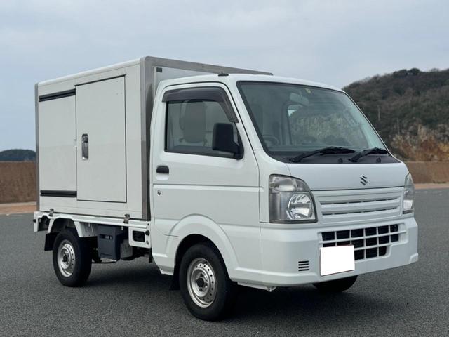 　移動販売冷凍車　キッチンカー　４ＷＤ　５速マニュアル　エアコンパワステ　手洗い設備　スライドドア　ガラスドアキーレス　パワーウィンドウ　ＦＭＡＭラジオ(3枚目)