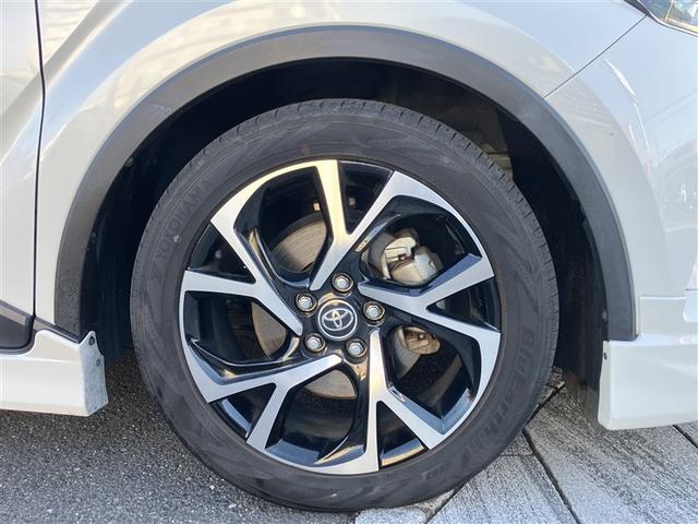 Ｃ－ＨＲ Ｇ　フルセグ　ＤＶＤナビ　ＤＶＤ再生　バックカメラ　衝突被害軽減システム　ＥＴＣ　ＬＥＤヘッドランプ　ワンオーナー　フルエアロ（5枚目）