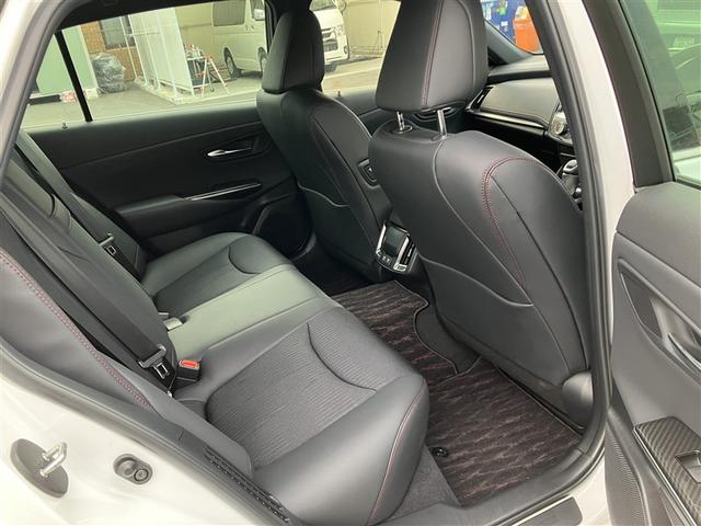 ゆとりある広々とした車内空間は、ドライブを始め買い物やレジャーなど、幅広く活躍します。一人でもみんなとでもお出かけを楽しみましょう！