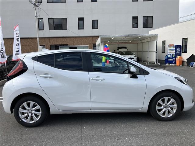 アクア Ｚ　フルセグ　メモリーナビ　バックカメラ　衝突被害軽減システム　ＥＴＣ　ドラレコ　ＬＥＤヘッドランプ　ワンオーナー（6枚目）