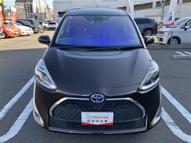 シエンタ ハイブリッドＧ　クエロ　フルセグ　メモリーナビ　ＤＶＤ再生　後席モニター　バックカメラ　衝突被害軽減システム　ＥＴＣ　両側電動スライド　ＬＥＤヘッドランプ　乗車定員７人　３列シート　ワンオーナー（2枚目）