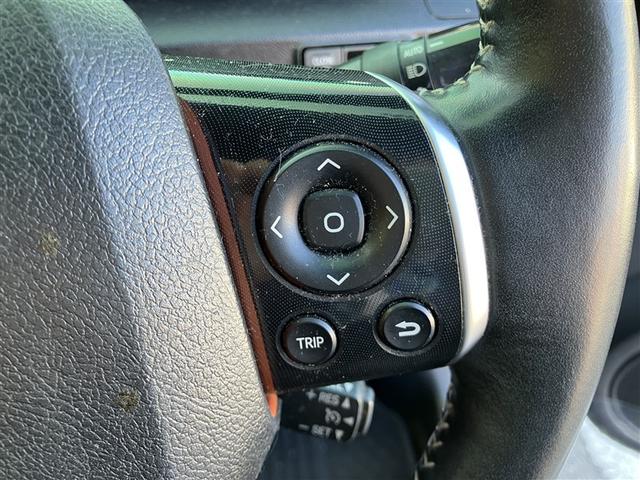 シエンタ ハイブリッドＧ　クエロ　フルセグ　メモリーナビ　ＤＶＤ再生　後席モニター　バックカメラ　衝突被害軽減システム　ＥＴＣ　両側電動スライド　ＬＥＤヘッドランプ　乗車定員７人　３列シート　ワンオーナー（28枚目）