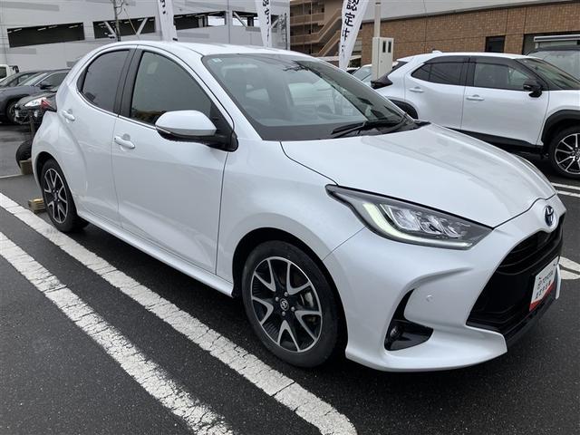 ヤリス ハイブリッドＺ　バックカメラ　衝突被害軽減システム　ＥＴＣ　ＬＥＤヘッドランプ　ワンオーナー（3枚目）