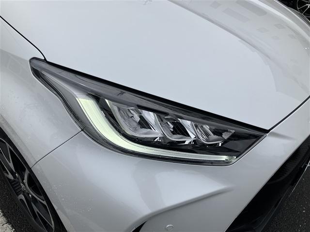 ヤリス ハイブリッドＺ　バックカメラ　衝突被害軽減システム　ＥＴＣ　ＬＥＤヘッドランプ　ワンオーナー（8枚目）