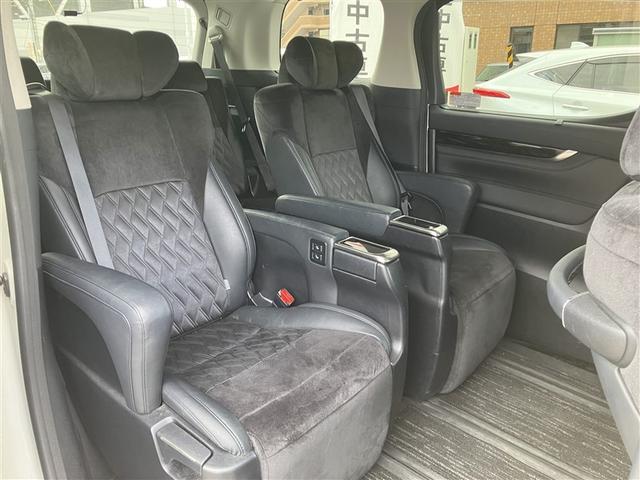 アルファード ２．５Ｓ　Ｃパッケージ　フルセグ　メモリーナビ　ＤＶＤ再生　バックカメラ　衝突被害軽減システム　ＥＴＣ　ドラレコ　両側電動スライド　ＬＥＤヘッドランプ　乗車定員７人　３列シート　ワンオーナー（11枚目）