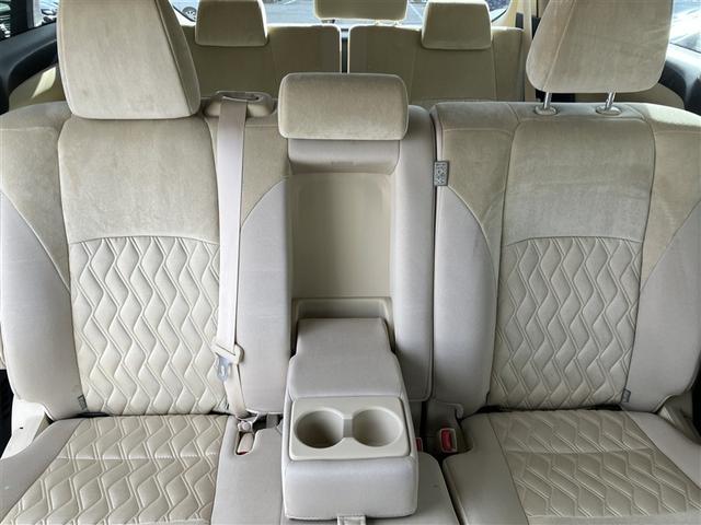 �����O�͂������A�V�[�g���O���ăj�I�C�̌��ƂȂ�t���A�J�[�y�b�g�܂ŏ��L�E���ۂ����{�B���ÎԂ��C�����悭����肢��������N���[�j���O�T�[�r�X�ł��B�ڍׂ͔̔��X�X�^�b�t�܂ł������˂��������B