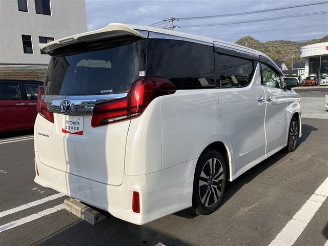 アルファード ２．５Ｓ　Ｃパッケージ　フルセグ　メモリーナビ　ＤＶＤ再生　後席モニター　バックカメラ　衝突被害軽減システム　ＥＴＣ　ドラレコ　両側電動スライド　ＬＥＤヘッドランプ　乗車定員７人　３列シート　ワンオーナー（7枚目）