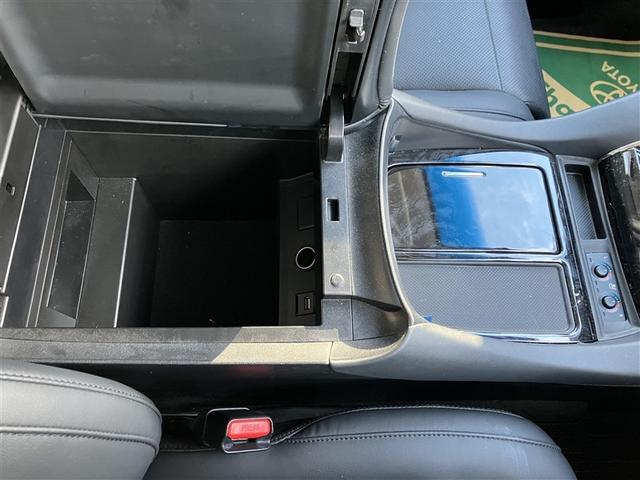 アルファード ２．５Ｓ　Ｃパッケージ　フルセグ　メモリーナビ　ＤＶＤ再生　後席モニター　バックカメラ　衝突被害軽減システム　ＥＴＣ　ドラレコ　両側電動スライド　ＬＥＤヘッドランプ　乗車定員７人　３列シート　ワンオーナー（33枚目）