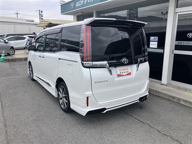 エスクァイア Gi フルセグ メモリーナビ DVD再生 後席モニター バックカメラ 衝突被害軽減システム ETC ドラレコ 両側電動スライド LEDヘッドランプ 乗車定員7人 3列シート ワンオーナー フルエアロ(5枚目)