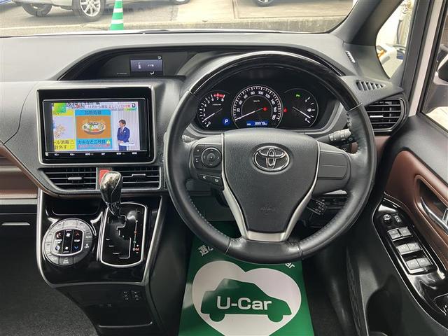 エスクァイア Gi フルセグ メモリーナビ DVD再生 後席モニター バックカメラ 衝突被害軽減システム ETC ドラレコ 両側電動スライド LEDヘッドランプ 乗車定員7人 3列シート ワンオーナー フルエアロ(8枚目)