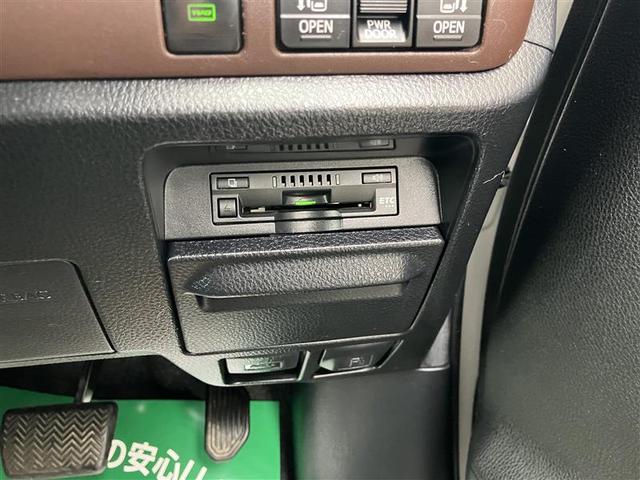 エスクァイア Gi フルセグ メモリーナビ DVD再生 後席モニター バックカメラ 衝突被害軽減システム ETC ドラレコ 両側電動スライド LEDヘッドランプ 乗車定員7人 3列シート ワンオーナー フルエアロ(17枚目)