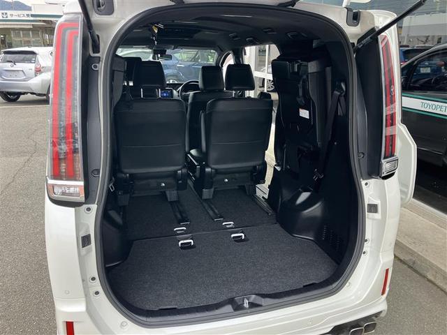 エスクァイア Gi フルセグ メモリーナビ DVD再生 後席モニター バックカメラ 衝突被害軽減システム ETC ドラレコ 両側電動スライド LEDヘッドランプ 乗車定員7人 3列シート ワンオーナー フルエアロ(21枚目)