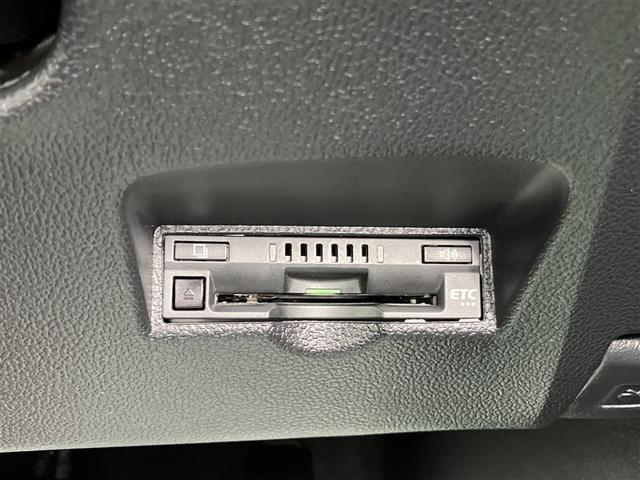プリウス Ｓツーリングセレクション　フルセグ　メモリーナビ　ＤＶＤ再生　バックカメラ　衝突被害軽減システム　ＥＴＣ　ドラレコ　ＬＥＤヘッドランプ　ワンオーナー（23枚目）