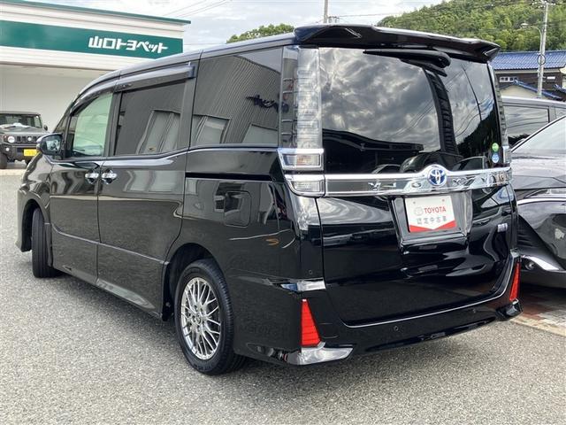 ヴォクシー ハイブリッドZS 煌II フルセグ メモリーナビ DVD再生 後席モニター バックカメラ 衝突被害軽減システム ETC 両側電動スライド LEDヘッドランプ 乗車定員7人 3列シート ワンオーナー(4枚目)