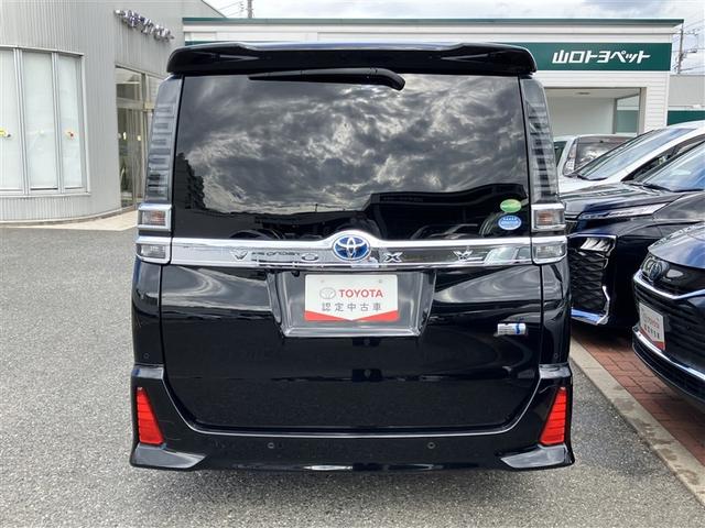 ヴォクシー ハイブリッドZS 煌II フルセグ メモリーナビ DVD再生 後席モニター バックカメラ 衝突被害軽減システム ETC 両側電動スライド LEDヘッドランプ 乗車定員7人 3列シート ワンオーナー(5枚目)