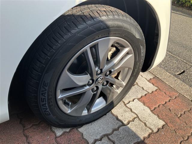 シエンタ ハイブリッドＧ　クエロ　フルセグ　メモリーナビ　ＤＶＤ再生　後席モニター　バックカメラ　衝突被害軽減システム　ＥＴＣ　両側電動スライド　ＬＥＤヘッドランプ　ウオークスルー　乗車定員７人　３列シート　ワンオーナー（6枚目）