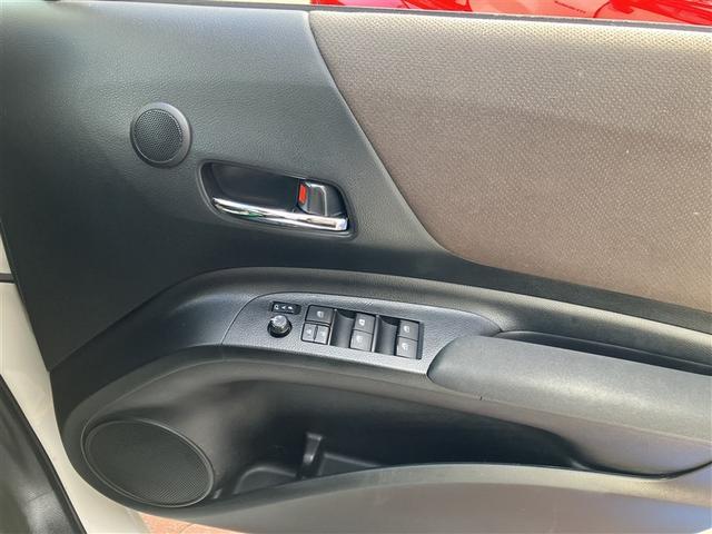 シエンタ ハイブリッドＧ　クエロ　フルセグ　メモリーナビ　ＤＶＤ再生　後席モニター　バックカメラ　衝突被害軽減システム　ＥＴＣ　両側電動スライド　ＬＥＤヘッドランプ　ウオークスルー　乗車定員７人　３列シート　ワンオーナー（26枚目）