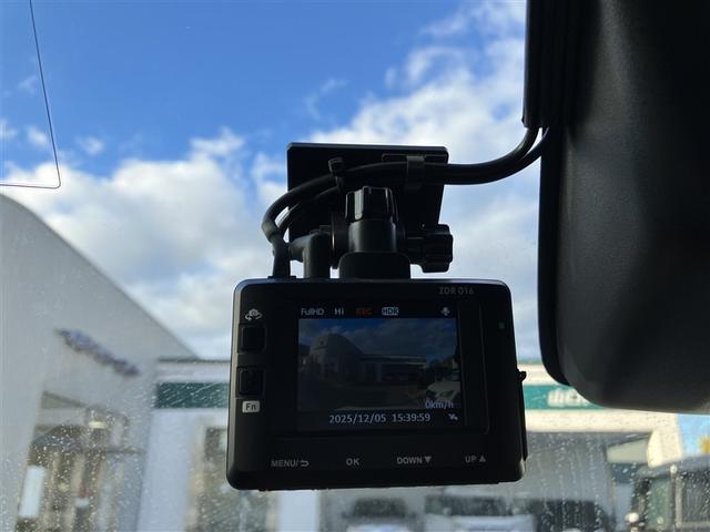 ピクシスジョイ Ｆ　Ｇ　ＳＡＩＩＩ　革シート　フルセグ　メモリーナビ　ＤＶＤ再生　バックカメラ　衝突被害軽減システム　ドラレコ　ＬＥＤヘッドランプ　ワンオーナー　アイドリングストップ（20枚目）