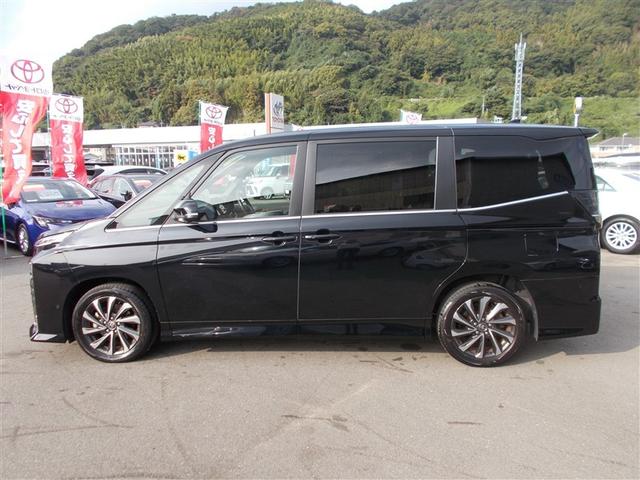 ヴォクシー ハイブリッドS-Z フルセグ メモリーナビ DVD再生 バックカメラ 衝突被害軽減システム ETC 両側電動スライド LEDヘッドランプ 乗車定員7人 3列シート ワンオーナー(2枚目)