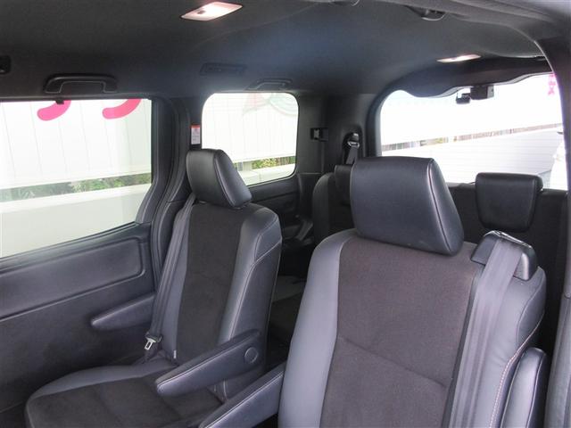 ノア Ｓｉ　ダブルバイビー　フルセグ　メモリーナビ　ＤＶＤ再生　後席モニター　バックカメラ　衝突被害軽減システム　ＥＴＣ　ドラレコ　両側電動スライド　ＬＥＤヘッドランプ　ウオークスルー　乗車定員７人　３列シート　ワンオーナー（12枚目）