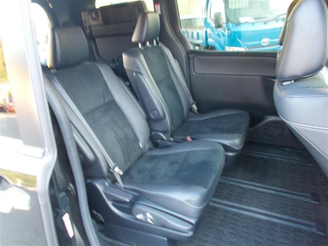 ヴォクシー ハイブリッドZS 煌 フルセグ メモリーナビ DVD再生 バックカメラ 衝突被害軽減システム ETC 両側電動スライド LEDヘッドランプ 乗車定員7人 3列シート ワンオーナー(14枚目)