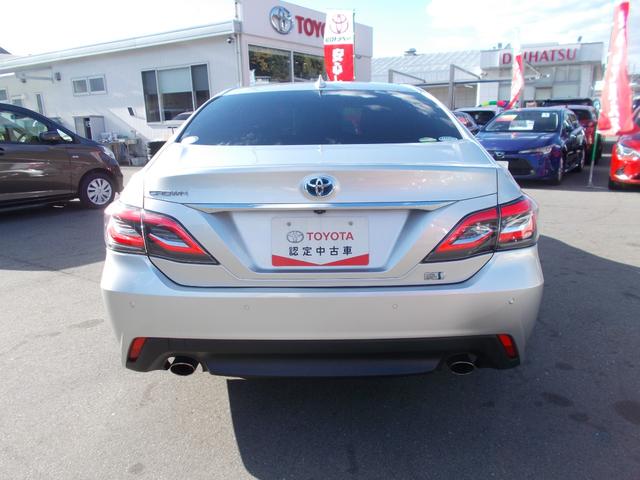 クラウンハイブリッド Ｓ　Ｃパッケージ　衝突被害軽減システム／シートヒーター／ステアリングヒーター／ナビ／バックモニター／ワンオーナー（4枚目）
