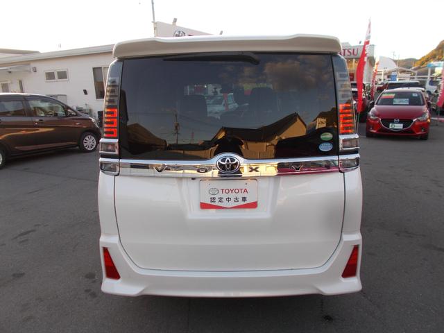 ヴォクシー ＺＳ（4枚目）